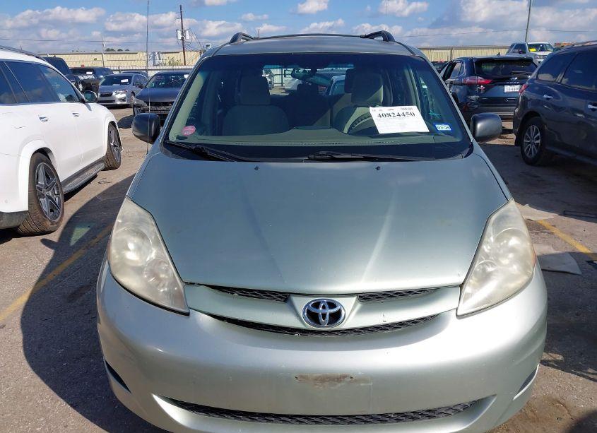 Photo 12 of 2010 Toyota Sienna LE (VIN 5TDKK4CC9AS338852)