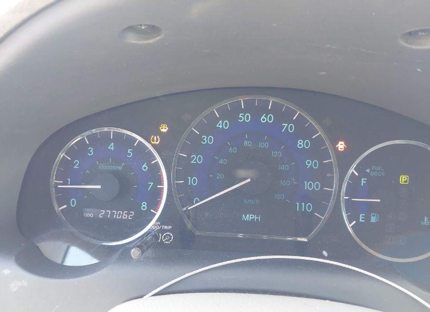 Photo 7 of 2010 Toyota Sienna LE (VIN 5TDKK4CC9AS338852)