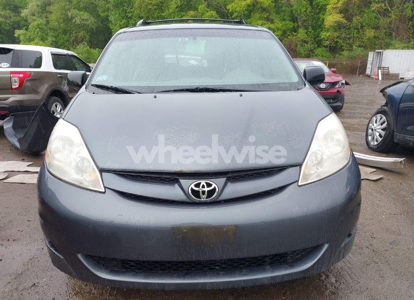Photo 12 of 2010 Toyota Sienna CE (VIN 5TDKK4CCXAS299639)