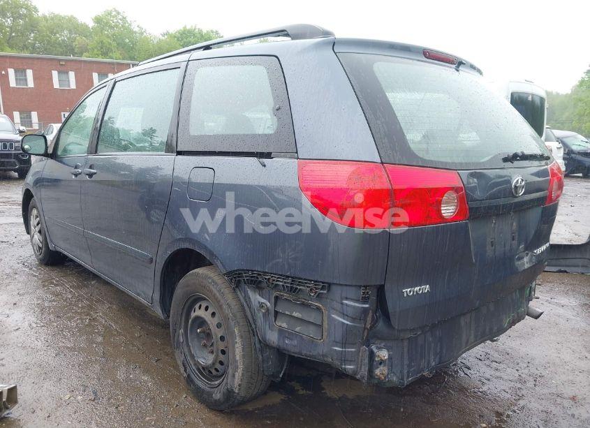 Photo 3 of 2010 Toyota Sienna CE (VIN 5TDKK4CCXAS299639)