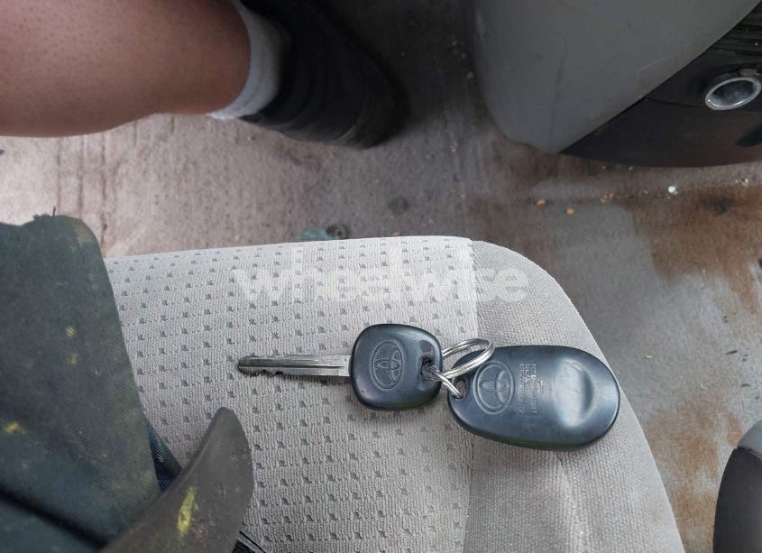 Photo 11 of 2010 Toyota Sienna LE (VIN 5TDKK4CCXAS306217)