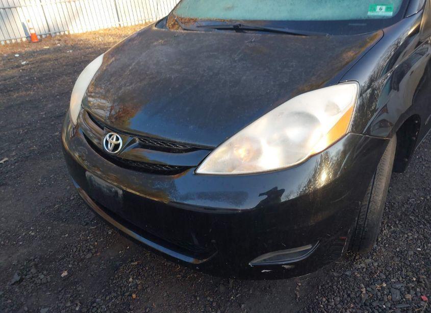 Photo 6 of 2010 Toyota Sienna LE (VIN 5TDKK4CCXAS316567)