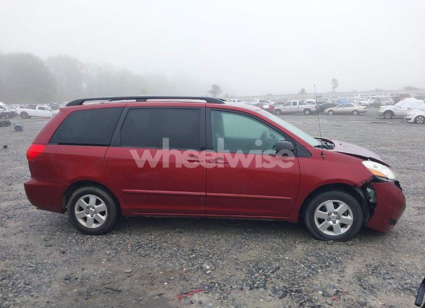 Photo 14 of 2010 Toyota Sienna LE (VIN 5TDKK4CCXAS318352)