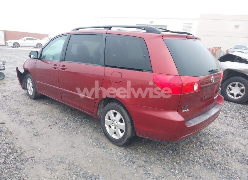 Photo 3 of 2010 Toyota Sienna LE (VIN 5TDKK4CCXAS318352)