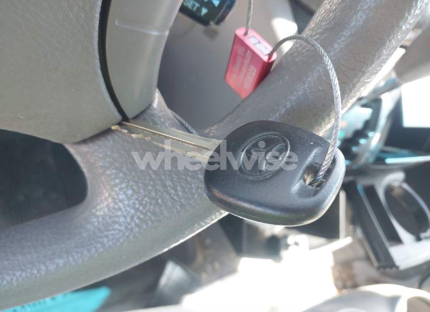 Photo 11 of 2010 Toyota Sienna LE (VIN 5TDKK4CCXAS325253)