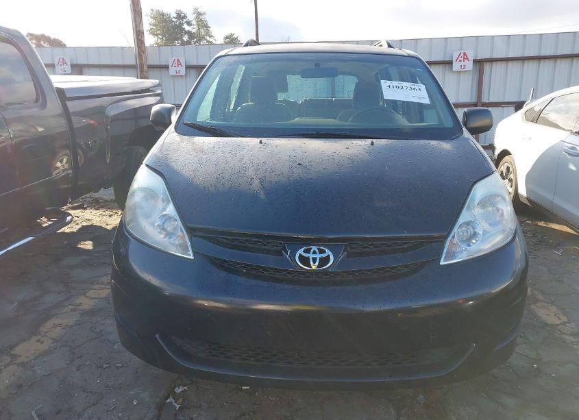 Photo 12 of 2010 Toyota Sienna CE (VIN 5TDKK4CCXAS330565)
