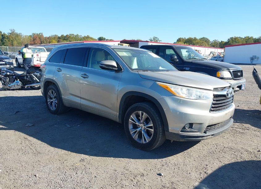 2014 Toyota Highlander XLE V6 (VIN 5TDKKRFH0ES035520) main photo