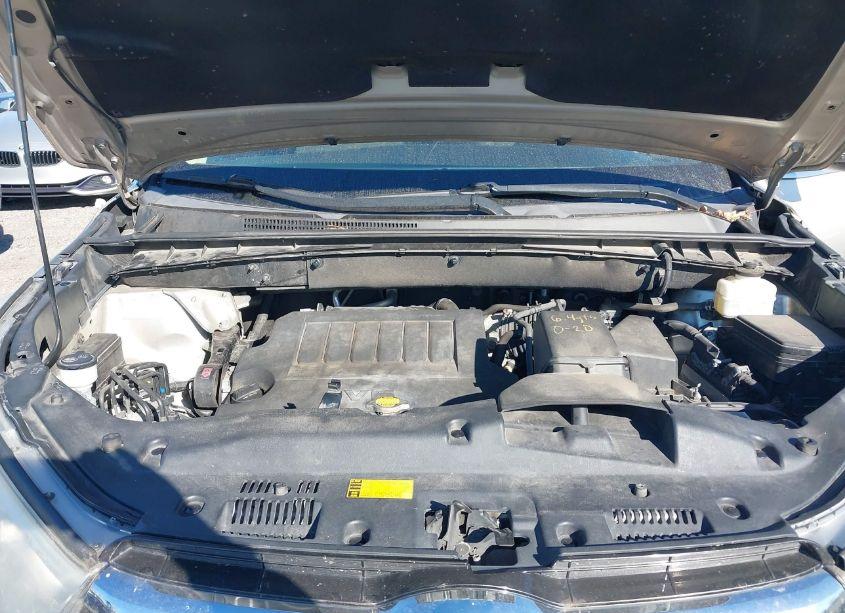 Photo 10 of 2014 Toyota Highlander XLE V6 (VIN 5TDKKRFH0ES035520)