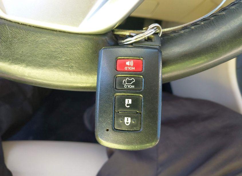 Photo 11 of 2014 Toyota Highlander XLE V6 (VIN 5TDKKRFH0ES035520)