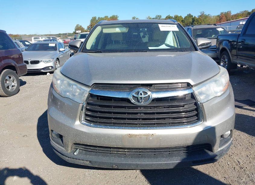 Photo 12 of 2014 Toyota Highlander XLE V6 (VIN 5TDKKRFH0ES035520)