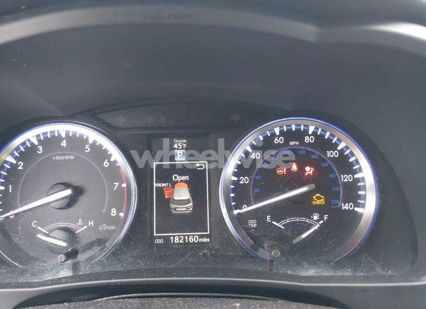 Photo 7 of 2015 Toyota Highlander XLE V6 (VIN 5TDKKRFH0FS061732)