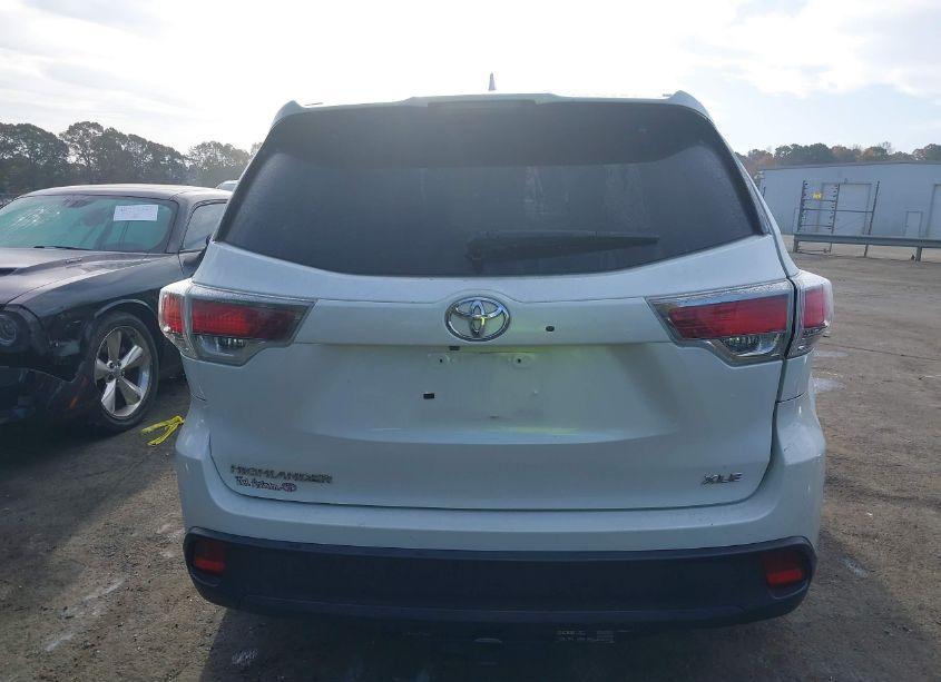 Photo 16 of 2016 Toyota Highlander XLE V6 (VIN 5TDKKRFH0GS131859)