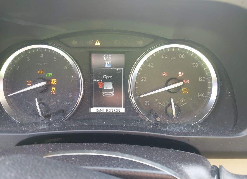 Photo 7 of 2016 Toyota Highlander XLE V6 (VIN 5TDKKRFH0GS131859)