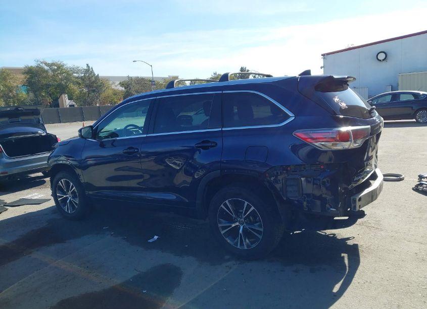 Photo 15 of 2016 Toyota Highlander XLE V6 (VIN 5TDKKRFH0GS170743)