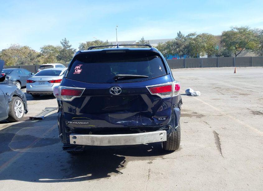 Photo 17 of 2016 Toyota Highlander XLE V6 (VIN 5TDKKRFH0GS170743)