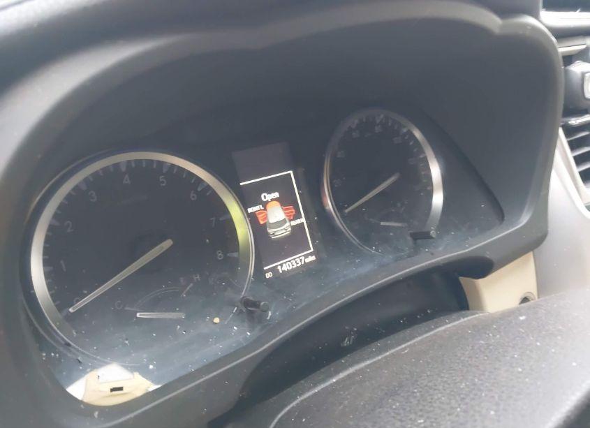 Photo 7 of 2015 Toyota Highlander XLE V6 (VIN 5TDKKRFH1FS055566)