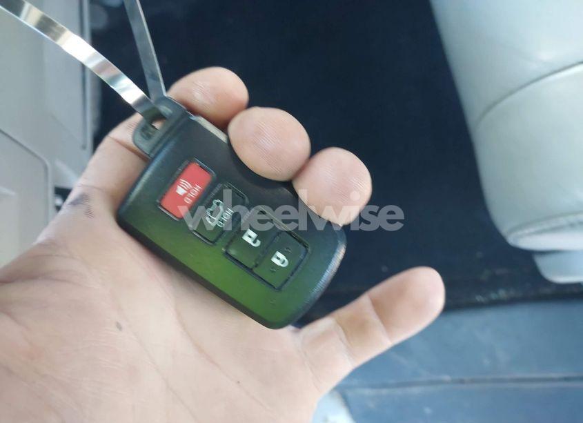 Photo 11 of 2015 Toyota Highlander XLE V6 (VIN 5TDKKRFH1FS117967)