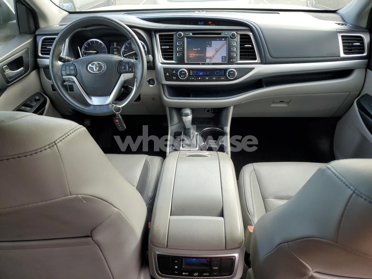 Photo 8 of 2016 TOYOTA HIGHLANDER XLE (VIN 5TDKKRFH1GS135967)