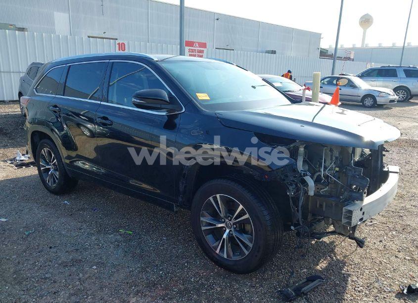 2016 Toyota Highlander XLE V6 (VIN 5TDKKRFH1GS503001) main photo