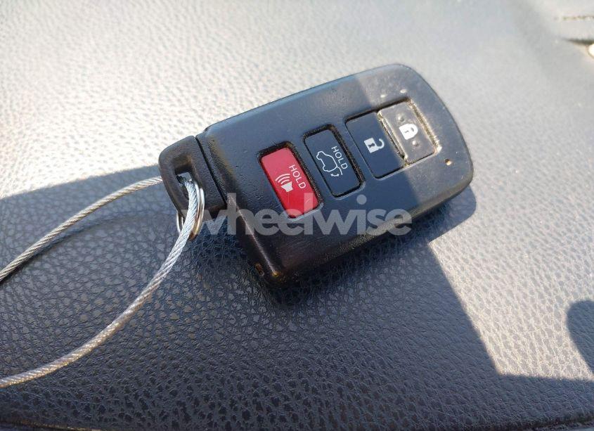 Photo 11 of 2016 Toyota Highlander XLE V6 (VIN 5TDKKRFH1GS503001)