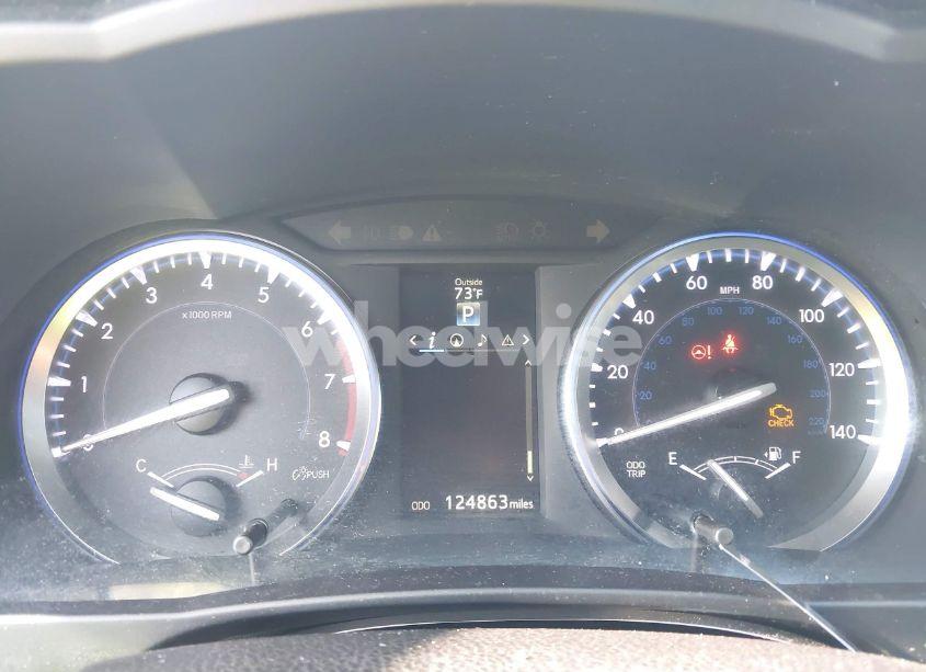 Photo 7 of 2016 Toyota Highlander XLE V6 (VIN 5TDKKRFH1GS503001)