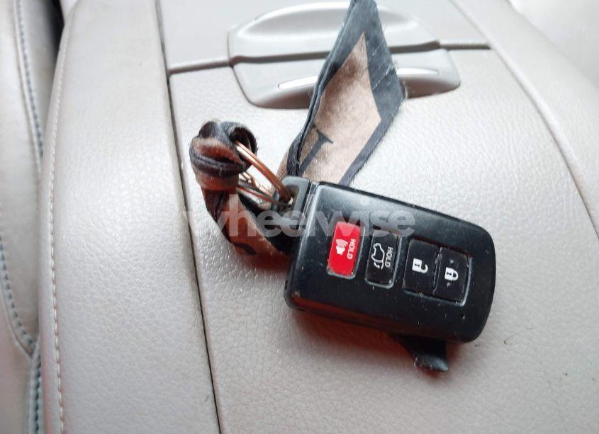 Photo 11 of 2016 Toyota Highlander XLE V6 (VIN 5TDKKRFH2GS165592)