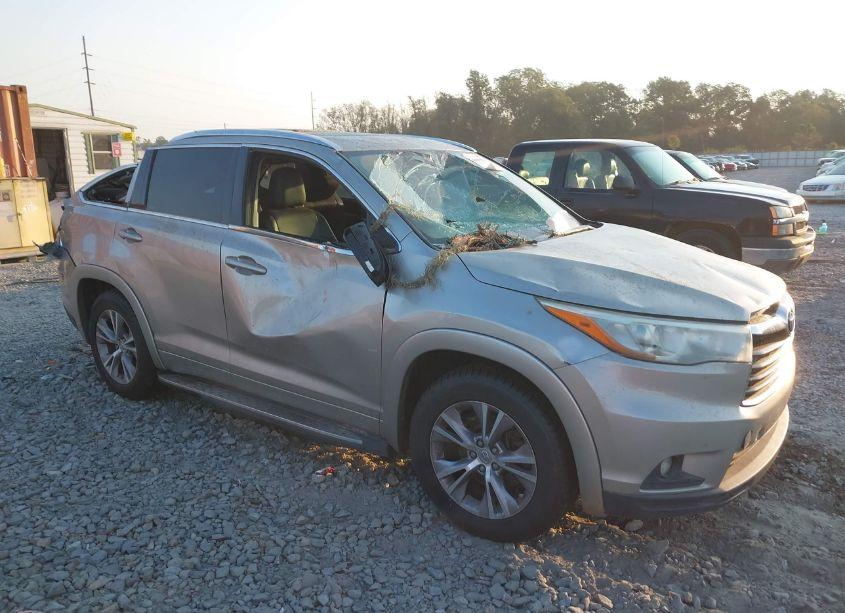 2015 Toyota Highlander XLE V6 (VIN 5TDKKRFH3FS097043) main photo