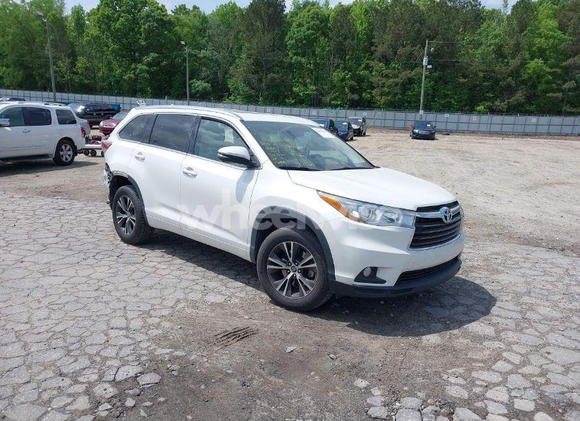 2016 Toyota Highlander XLE V6 (VIN 5TDKKRFH3GS170784) main photo