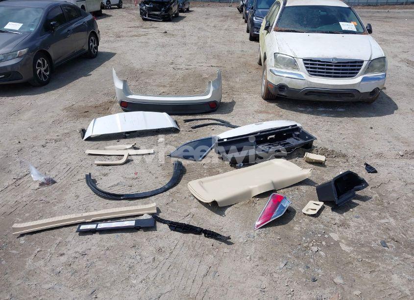 Photo 12 of 2016 Toyota Highlander XLE V6 (VIN 5TDKKRFH3GS170784)