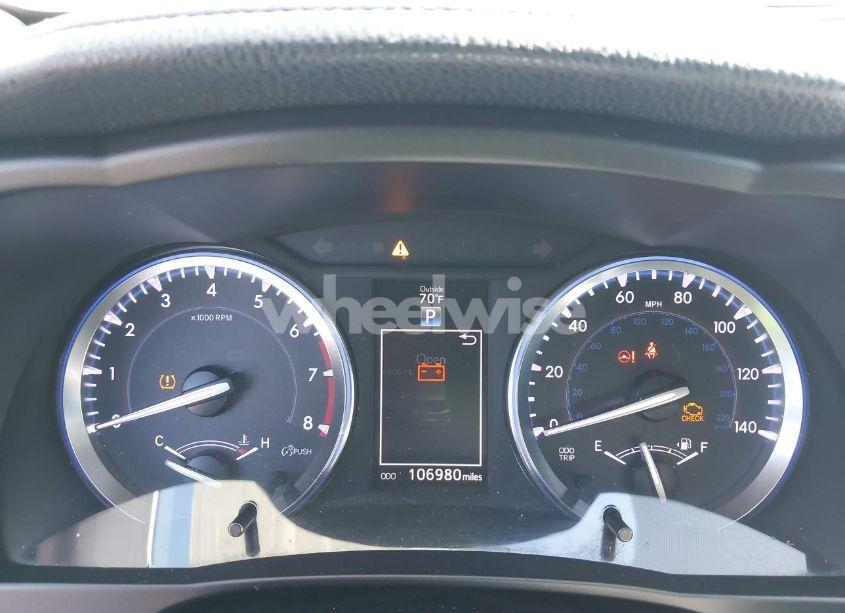 Photo 7 of 2015 Toyota Highlander XLE V6 (VIN 5TDKKRFH4FS065945)