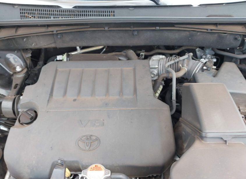 Photo 10 of 2015 Toyota Highlander XLE V6 (VIN 5TDKKRFH4FS111211)