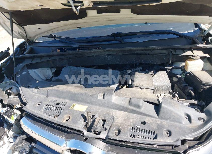 Photo 10 of 2016 Toyota Highlander XLE V6 (VIN 5TDKKRFH4GS132237)