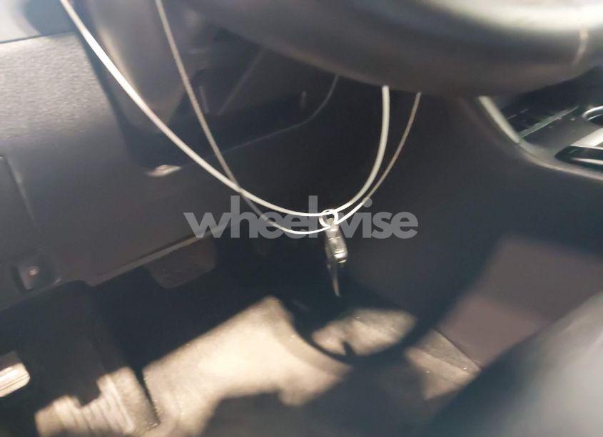 Photo 11 of 2016 Toyota Highlander XLE V6 (VIN 5TDKKRFH4GS143724)