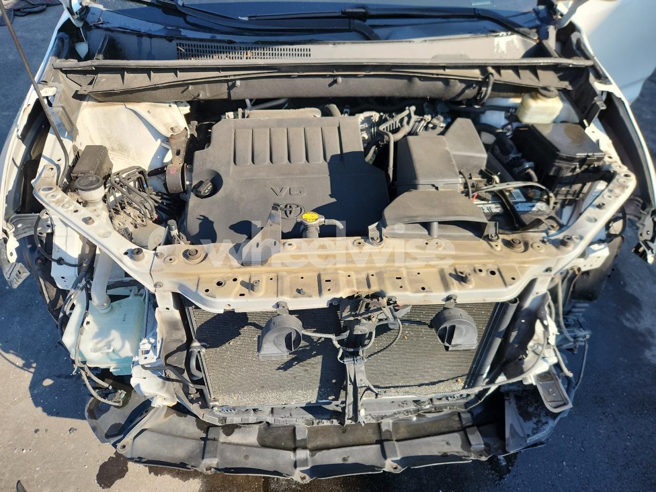 Photo 12 of 2014 TOYOTA HIGHLANDER XLE (VIN 5TDKKRFH5ES038039)