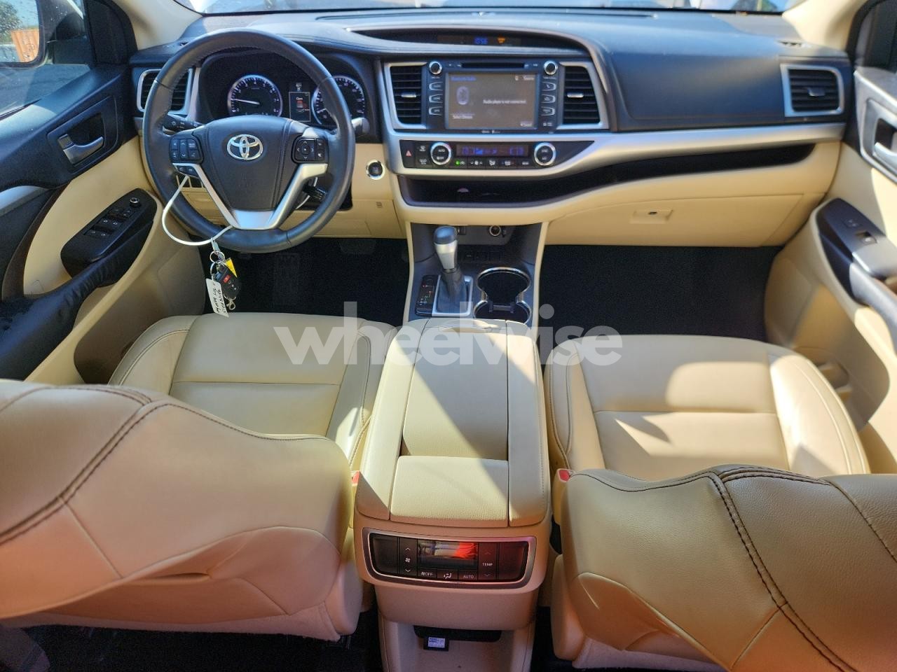 Photo 8 of 2014 TOYOTA HIGHLANDER XLE (VIN 5TDKKRFH5ES038039)