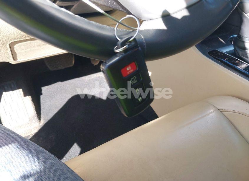 Photo 11 of 2016 Toyota Highlander XLE V6 (VIN 5TDKKRFH5GS158054)