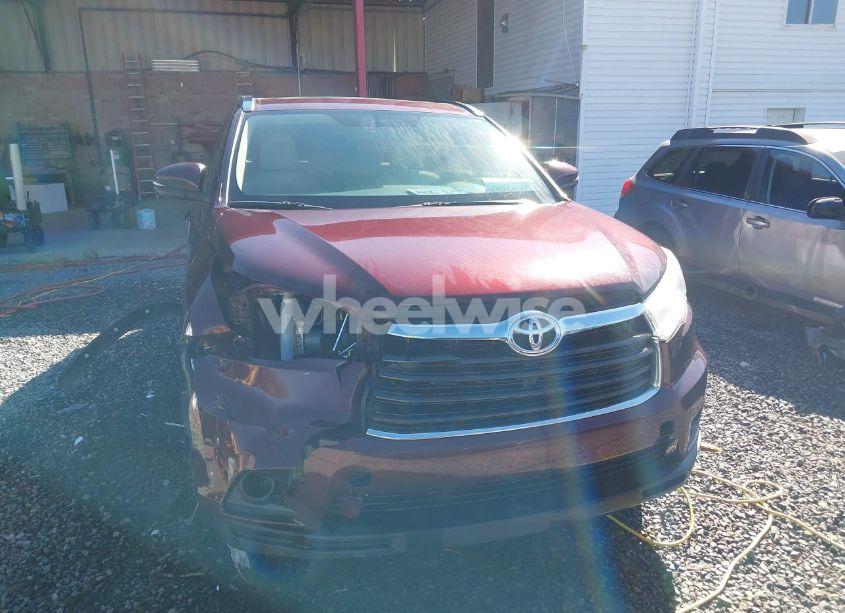 Photo 13 of 2016 Toyota Highlander XLE V6 (VIN 5TDKKRFH5GS158054)