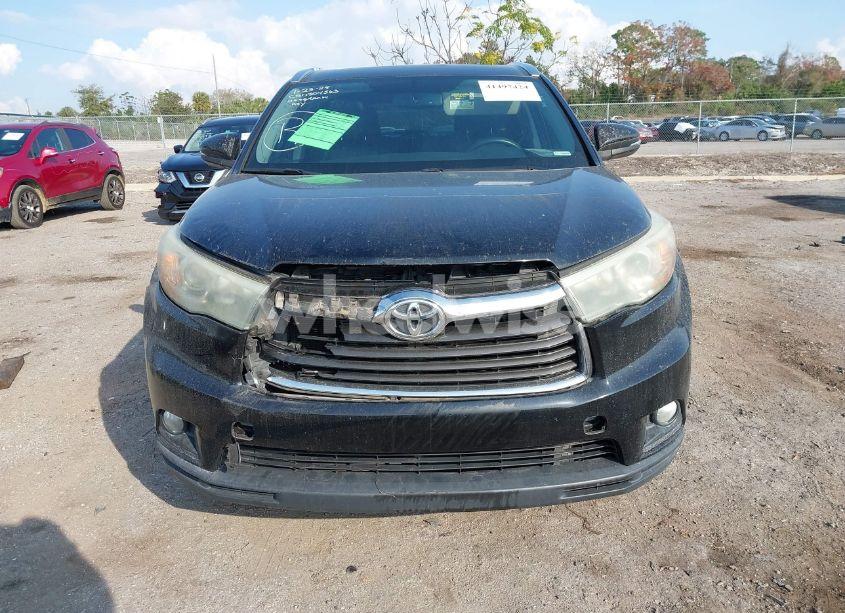 Photo 12 of 2016 Toyota Highlander XLE V6 (VIN 5TDKKRFH5GS500814)