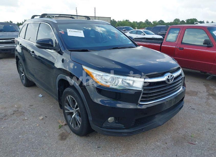 2016 Toyota Highlander XLE V6 (VIN 5TDKKRFH5GS501364) main photo