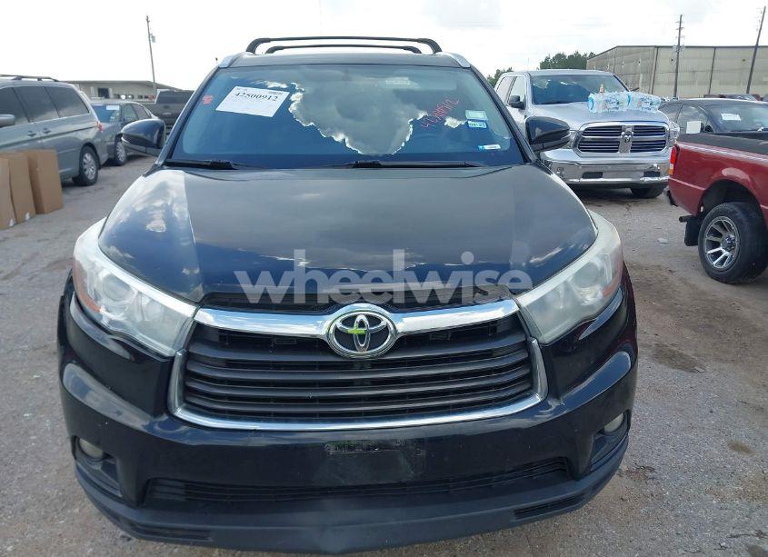 Photo 12 of 2016 Toyota Highlander XLE V6 (VIN 5TDKKRFH5GS501364)