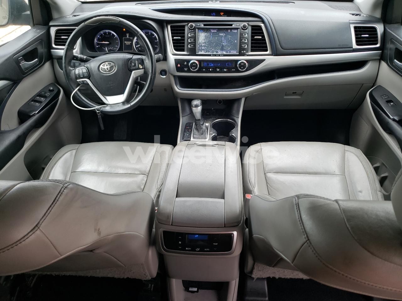 Photo 8 of 2016 TOYOTA HIGHLANDER XLE (VIN 5TDKKRFH6GS157673)