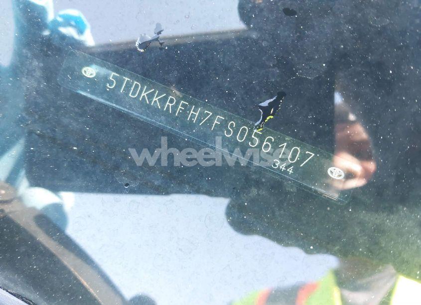 Photo 9 of 2015 Toyota Highlander XLE V6 (VIN 5TDKKRFH7FS056107)