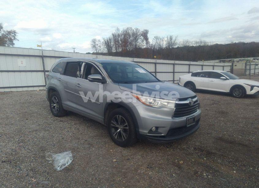 2016 Toyota Highlander XLE V6 (VIN 5TDKKRFH7GS142695) main photo