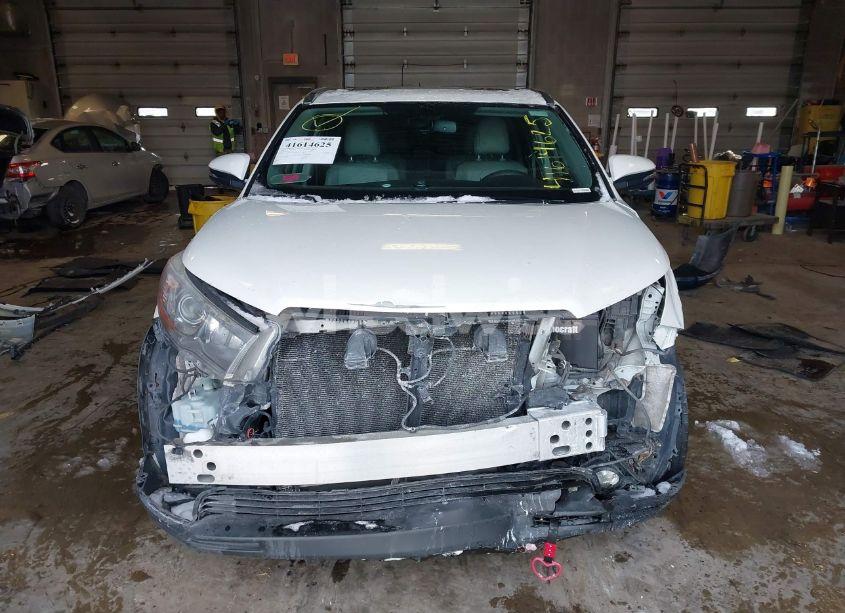 Photo 13 of 2016 Toyota Highlander XLE V6 (VIN 5TDKKRFH7GS165054)