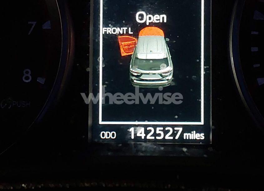 Photo 16 of 2016 Toyota Highlander XLE V6 (VIN 5TDKKRFH7GS165054)