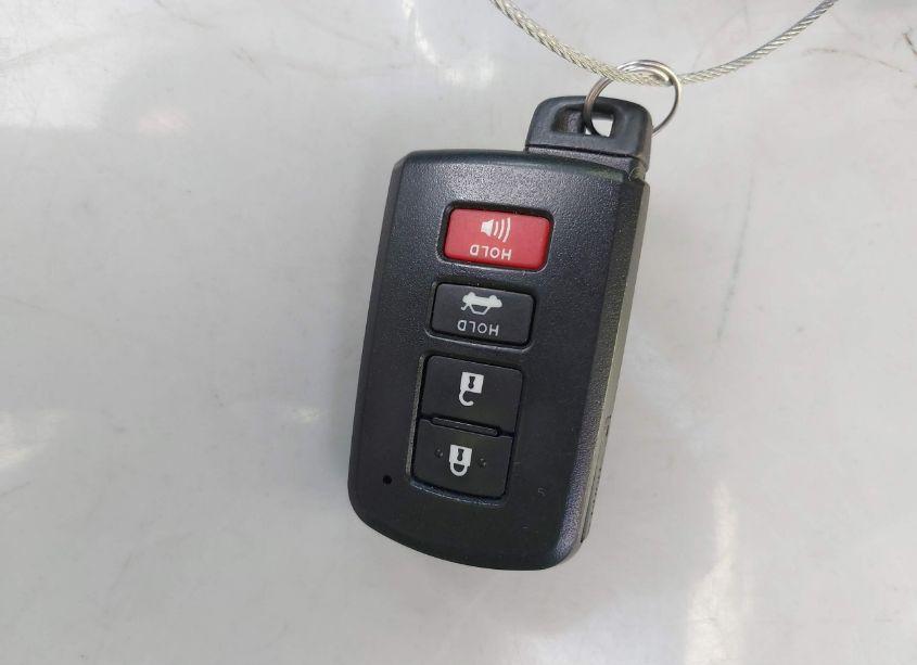 Photo 11 of 2016 Toyota Highlander XLE V6 (VIN 5TDKKRFH8GS154189)