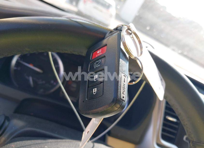 Photo 11 of 2016 Toyota Highlander XLE V6 (VIN 5TDKKRFH8GS174054)