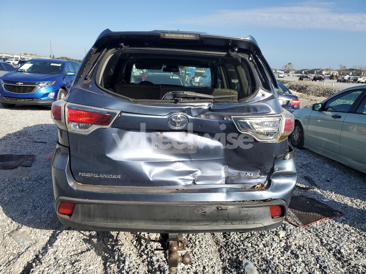 Photo 6 of 2016 TOYOTA HIGHLANDER XLE (VIN 5TDKKRFH8GS503822)