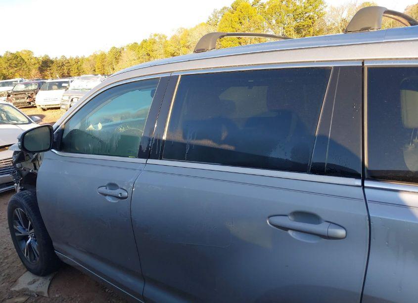 Photo 14 of 2016 Toyota Highlander XLE V6 (VIN 5TDKKRFH9GS138776)