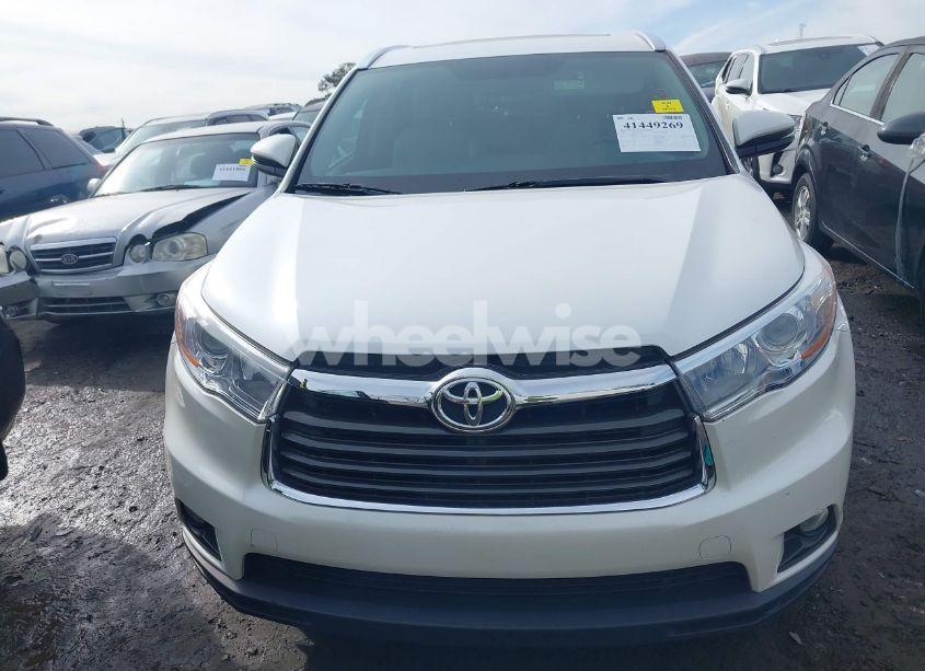 Photo 12 of 2016 Toyota Highlander XLE V6 (VIN 5TDKKRFH9GS165346)